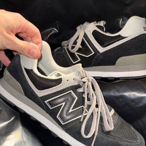 New Balance Men's Black and Gray Sneakers - Classic 574 ** Unworn **